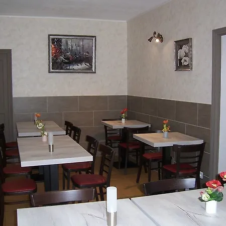 D'albion Hotel